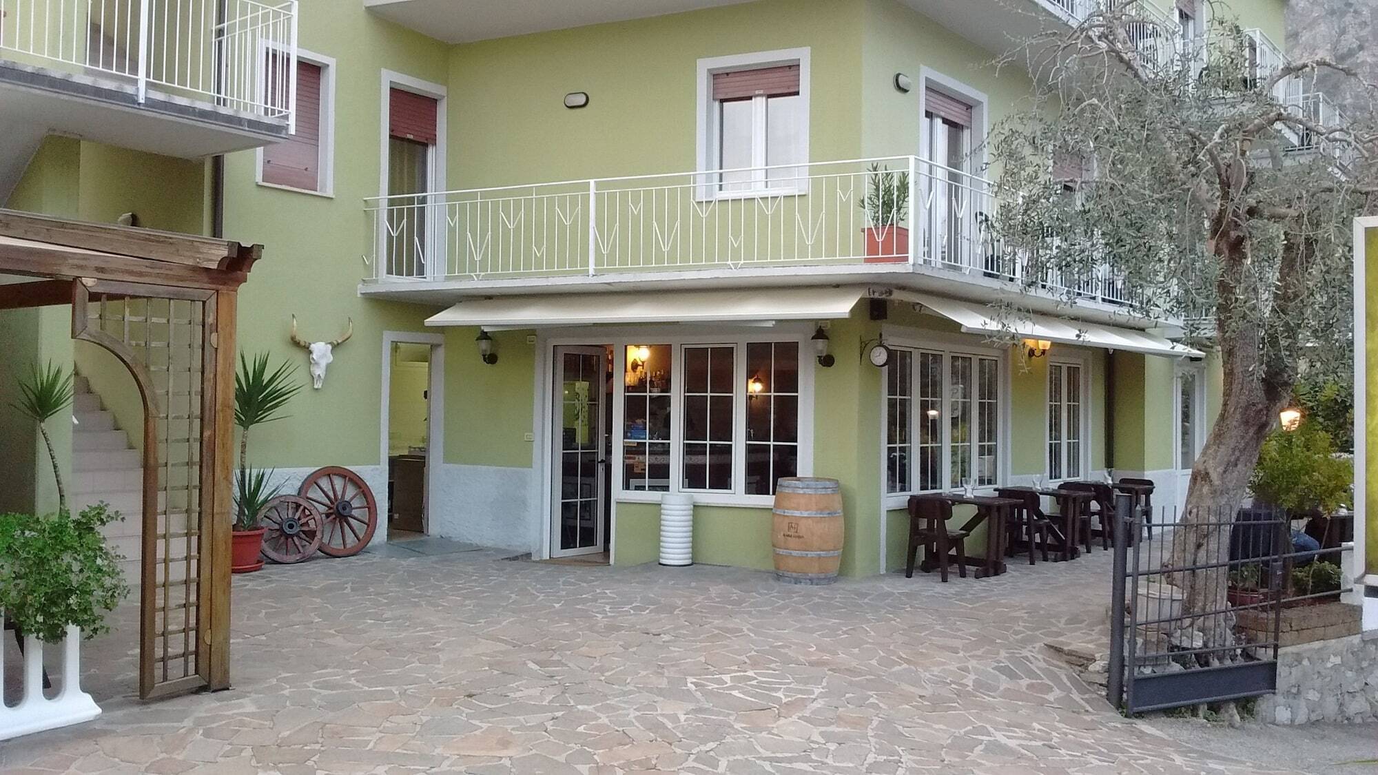 Hotel Casa Piantoni Limone sul Garda Buitenkant foto